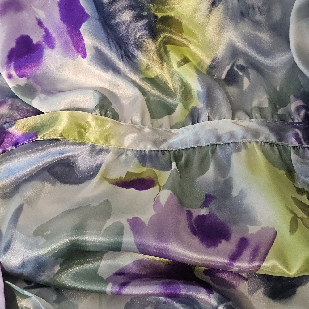 Morgan Taylor Intimates Floral Robe - Purple and Green - Picture 12 of 13